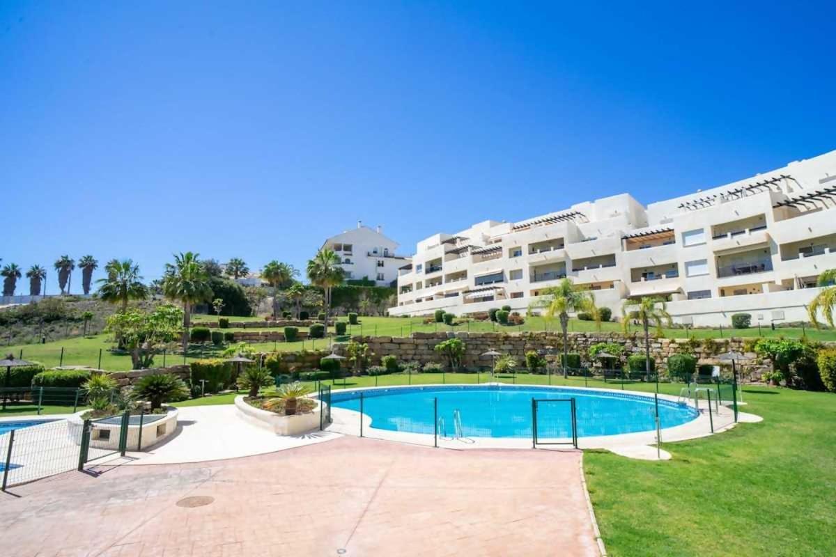 Cyv Nice Apartment W A Pool Close To The Beach Benalmádena Exterior foto